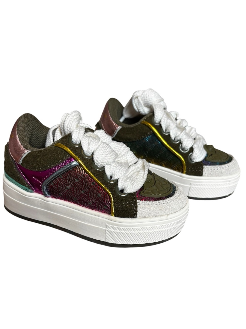 Kurt Geiger Mini Southbank Sneaker size 6-7